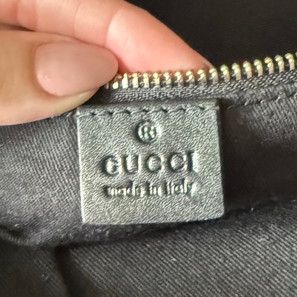 Black Tote Bag – Work or Travel – Zip Top – Crossbody & Shoulder Straps - Picture 4 of 5